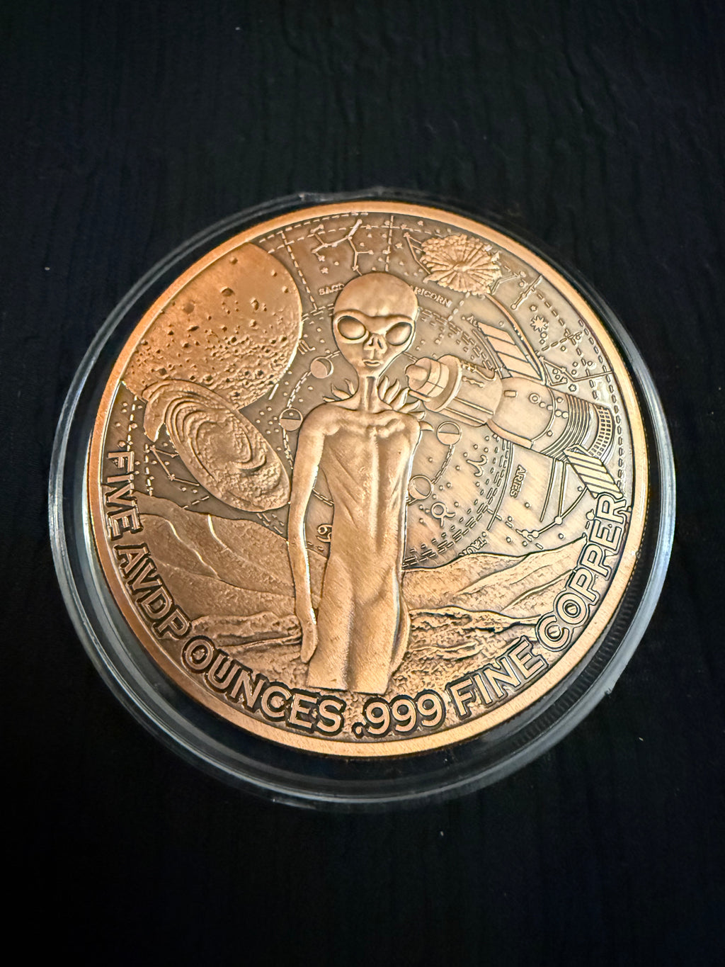 5 Oz .999 Fine Copper Alien / Extraterrestrial Round – Green Eye Accents
