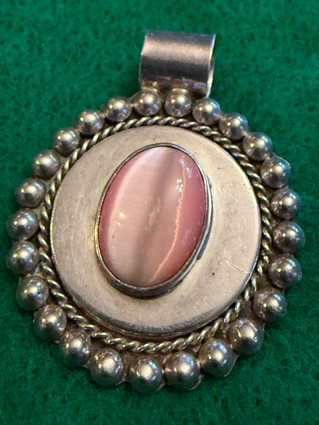 Vintage Sterling silver Cat’s Eye Pendant