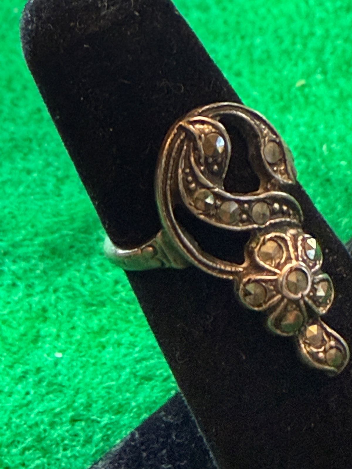 Vintage Sterling Ring size 4.5
