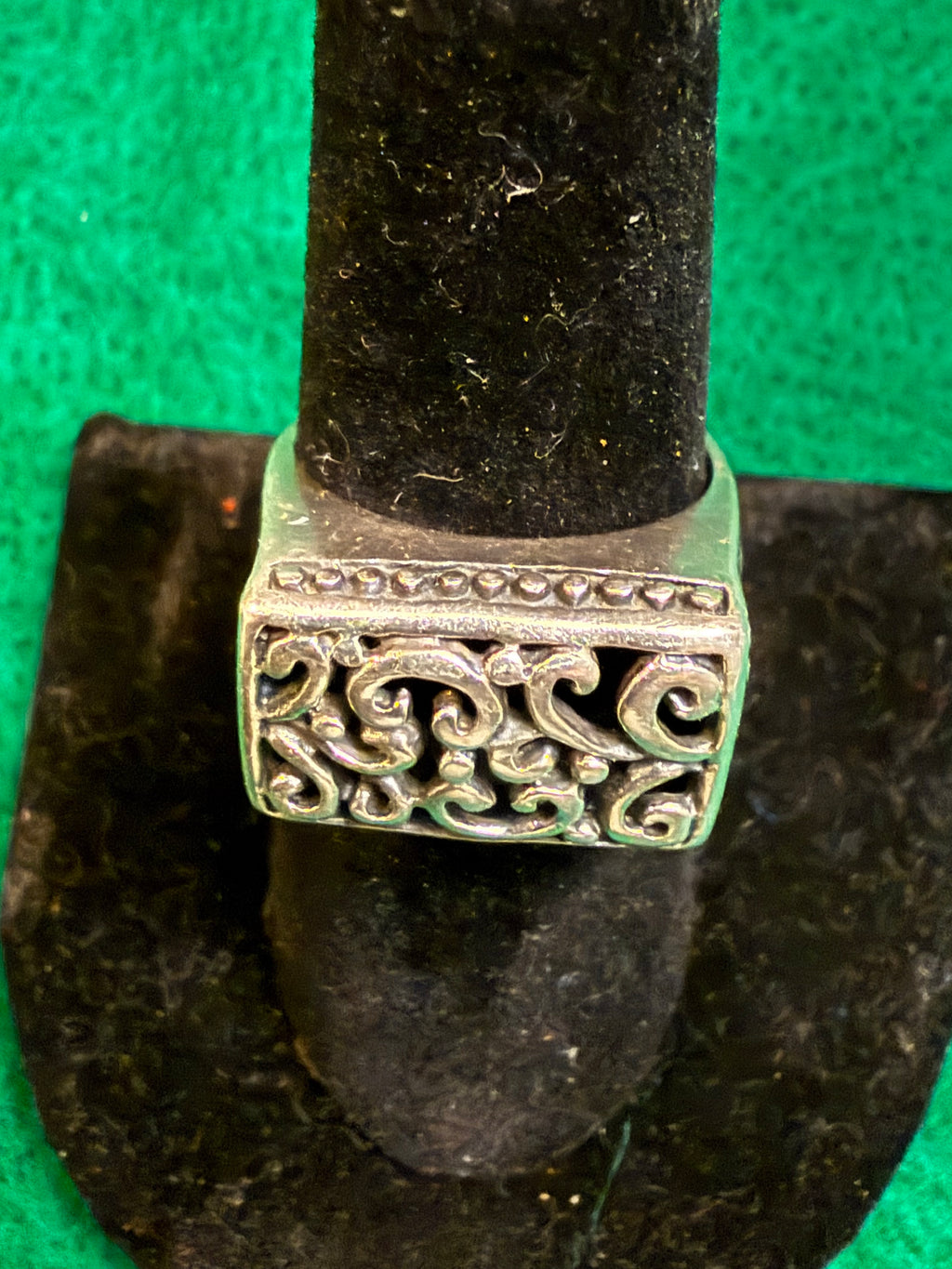 Sterling Silver Scroll Ring size 6