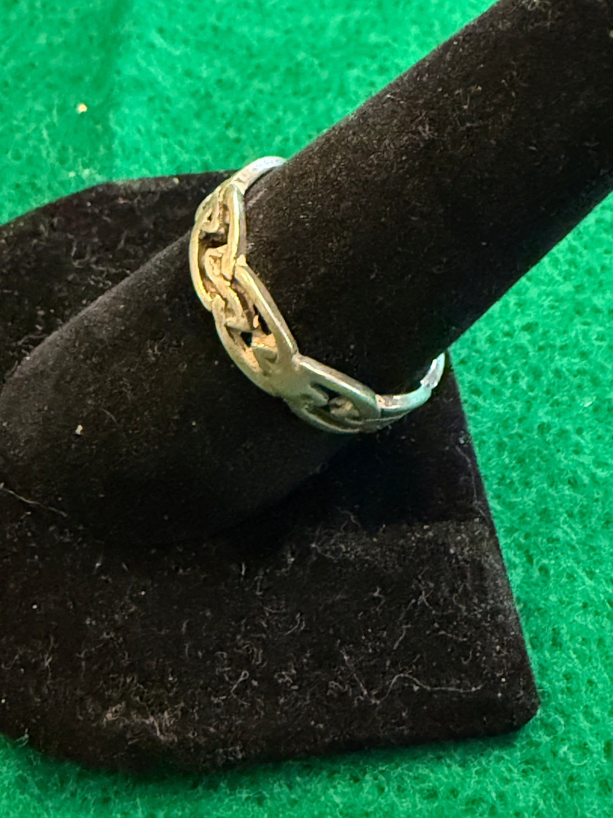 Sterling Silver Celtic Knot Ring sz9