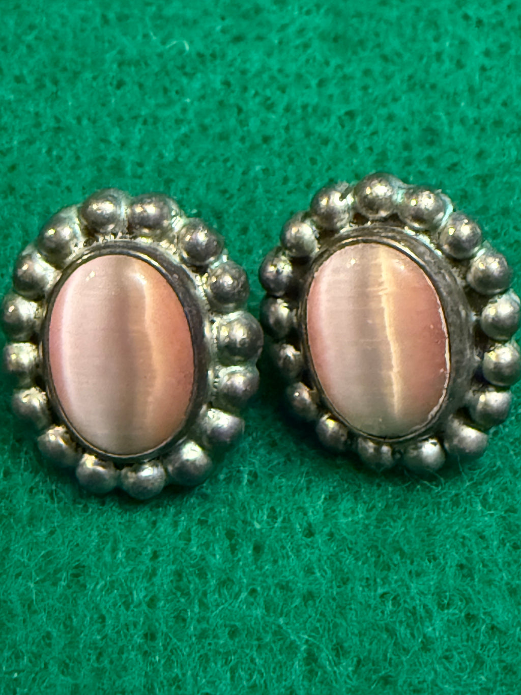 Vintage Sterling Cats Eye earrings
