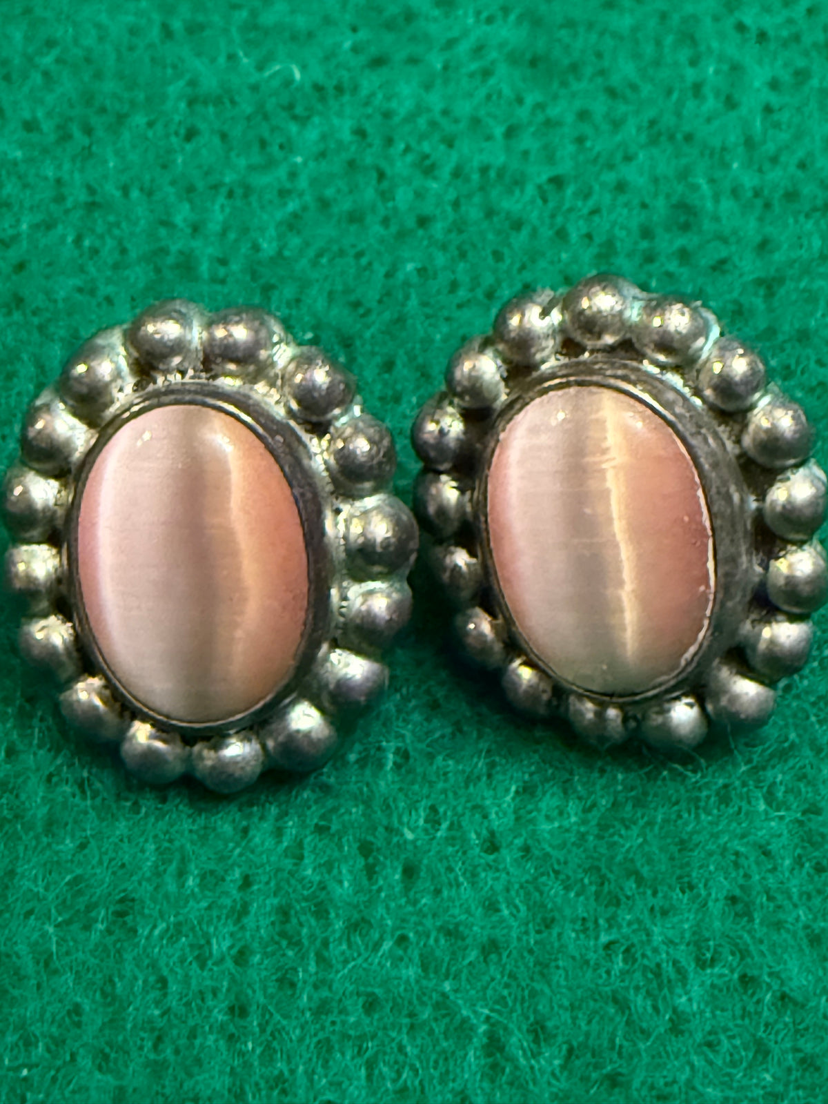 Vintage Sterling Cats Eye earrings