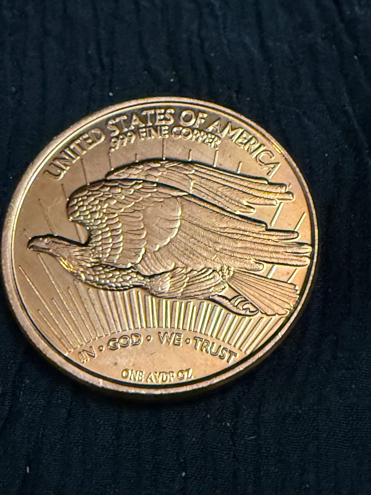 1933 Saint-Gaudens $20 Gold Double Eagle Replica / Tribute Round – One AVDP Ounce
