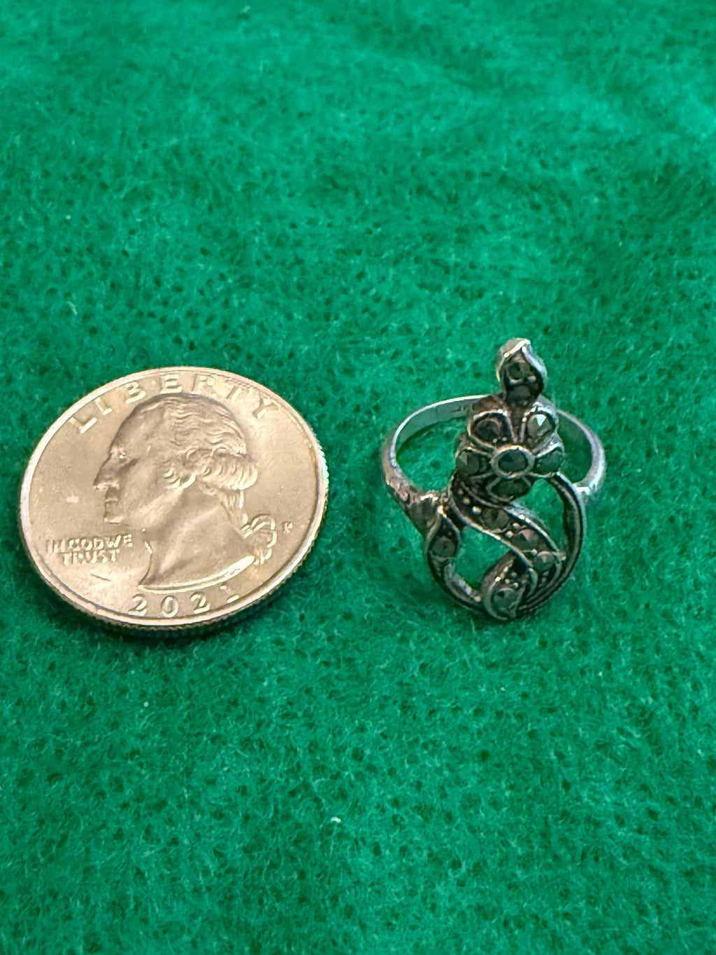 Vintage Sterling Ring size 4.5